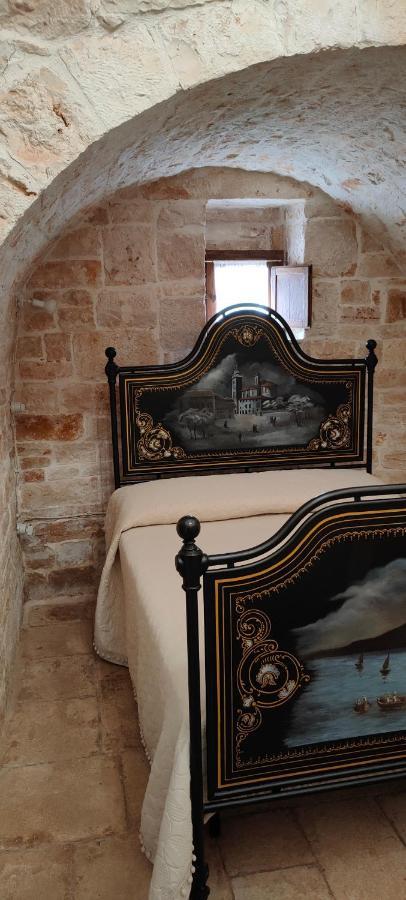 Antico Trullo Immerso Nella Campagna アルベロベッロ エクステリア 写真